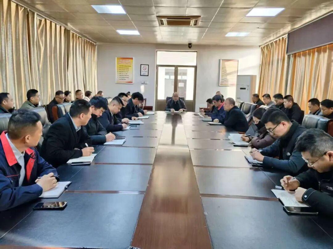 【贯彻落实】横河煤矿深切贯彻落实团体落实“五抓五树”带动大会暨六届三次“双代会”精力1