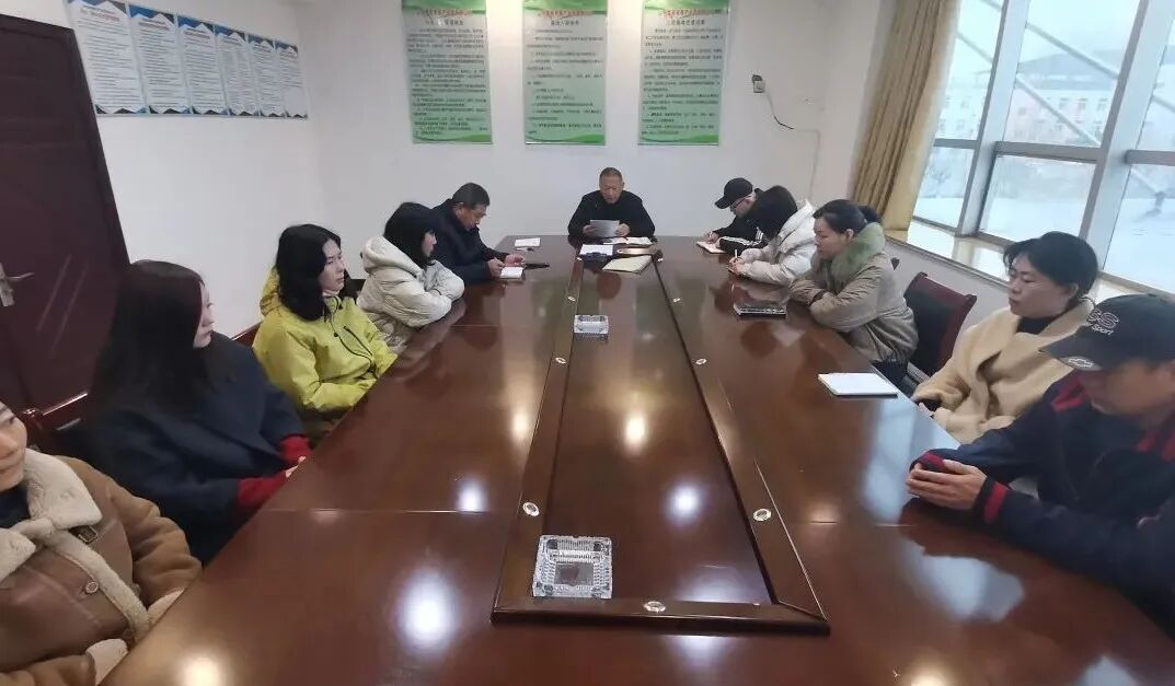 【贯彻落实】鲁南电商财产园专题进修团体落实“五抓五树”带动大会暨六届三次“双代会”精力1